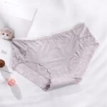 The New Ladies Ice Silk Non-sense Underwear Lace Thin Section Breathable Cotton Bottom Crotch Mid-waist Briefs - Image 3