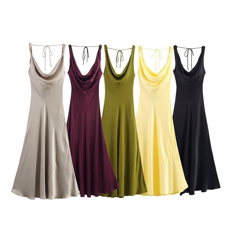 70e22b25-d358-4ae0-9dfd-b0e0b834e348.jpg European And American-style Silk-satin Slip Dress With A Designer Aesthetic - Image 1